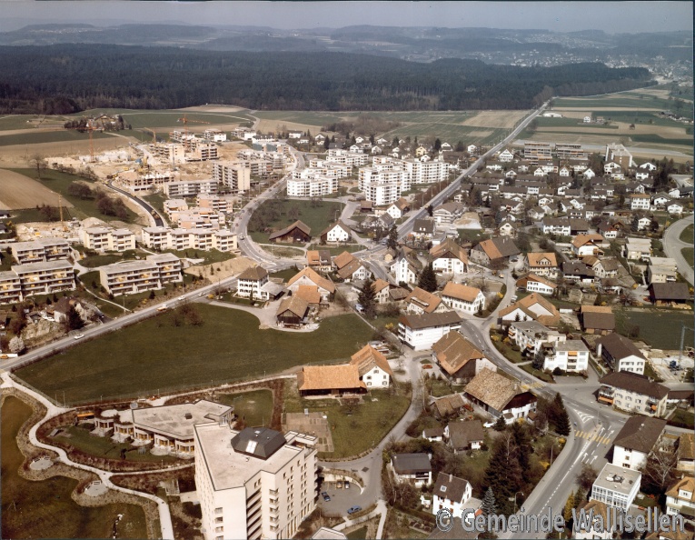 Wallisellen Gesamtansichten_1980_Siedlungsentwicklung, Architektur_6398_low_res.jpg
