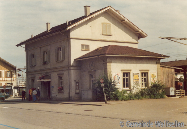 Bahnhof Stationsgebäude