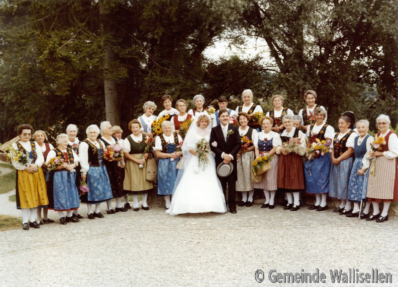 Hochzeit Ursi Gossweiler mit Scheidegger_1989_Personen und Gruppenbilder_2549_low_res.jpg