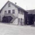 Bauernhof Alfred Rinderknecht-Grossmann, Reservoirstrasse 1, Abgebrannt 1. Juni 1945 infolge Blitzschlag. Ersatz-Bau "Berghof" am Oberrebenweg 15 neu erstellt